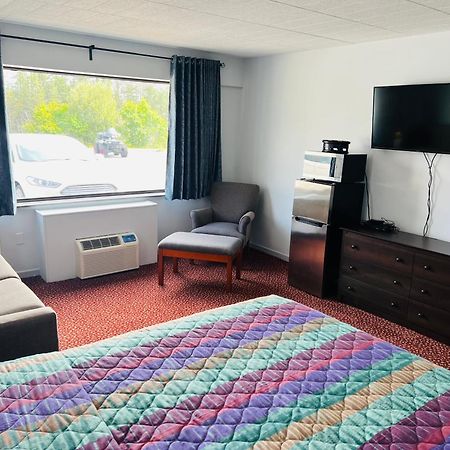 Lively Inn And Suites - Sudbury Naughton Exterior foto