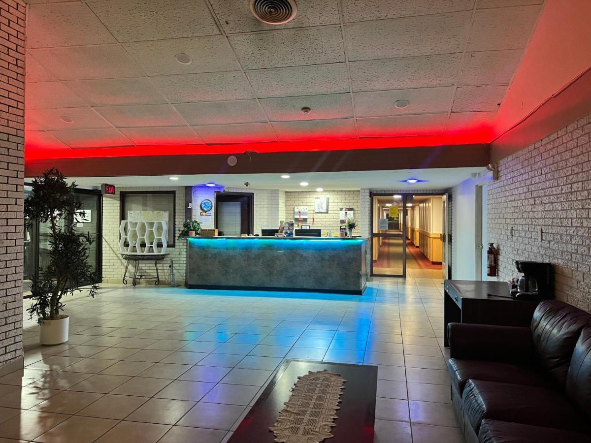 Lively Inn And Suites - Sudbury Naughton Exterior foto